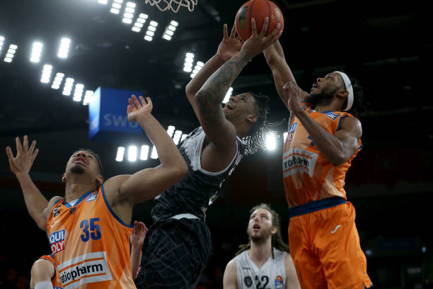 员在简短的 员在简短的