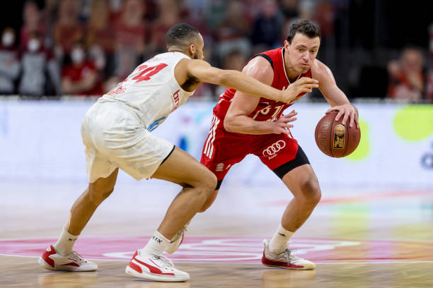 队阵中的老 队阵中的老